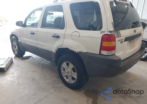 2003 Ford Escape Xlt from USA, damaged, VIN 1FMYU93103KA68531